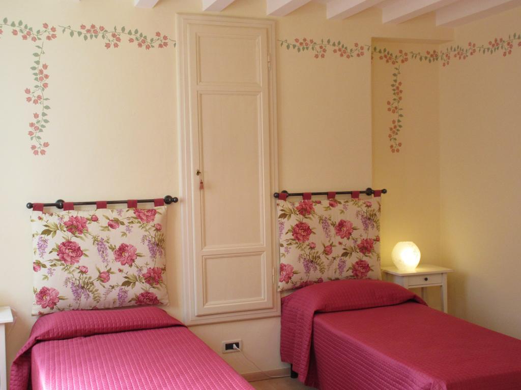 Mimi Apartment Lucques Chambre photo